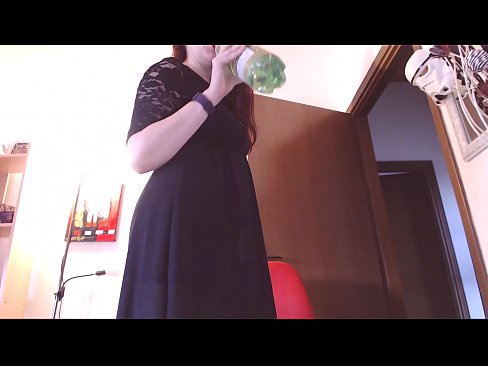 ❤️ Një skllav i nënshtruar që i pëlqejnë brekët e pista dhe të shijshme detyrohet të masturbojë pasi shikon këtë video! Porno në pornografi sq.robosexshop.ru ❌❤