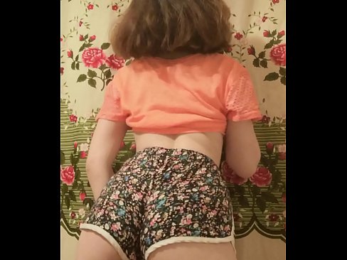 ❤️ Vogëlushja e re seksi duke zhveshur pantallonat e shkurtra në kamera Porno në pornografi sq.robosexshop.ru ❌❤
